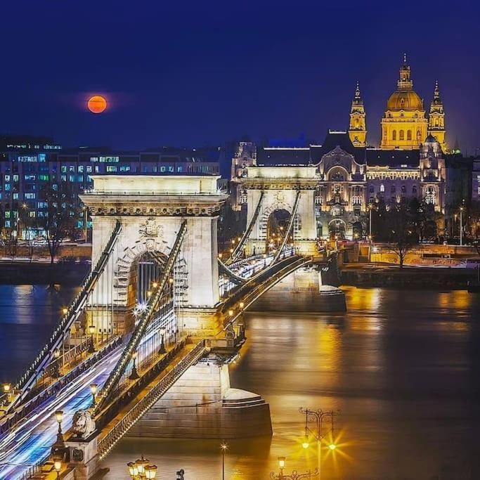2Budapest Eye-Freegym And Sauna Luxury Home Exteriér fotografie
