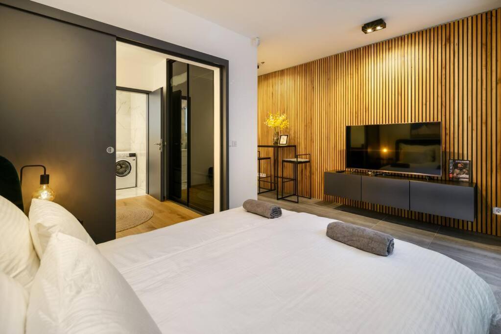 2Budapest Eye-Freegym And Sauna Luxury Home Exteriér fotografie