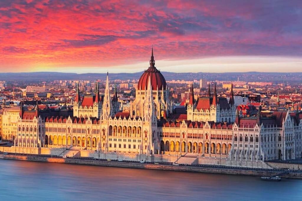 2Budapest Eye-Freegym And Sauna Luxury Home Exteriér fotografie
